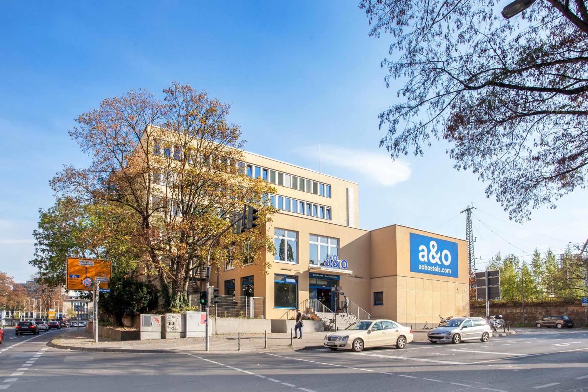 A&O Aachen Hauptbahnhof Hotel Exterior photo